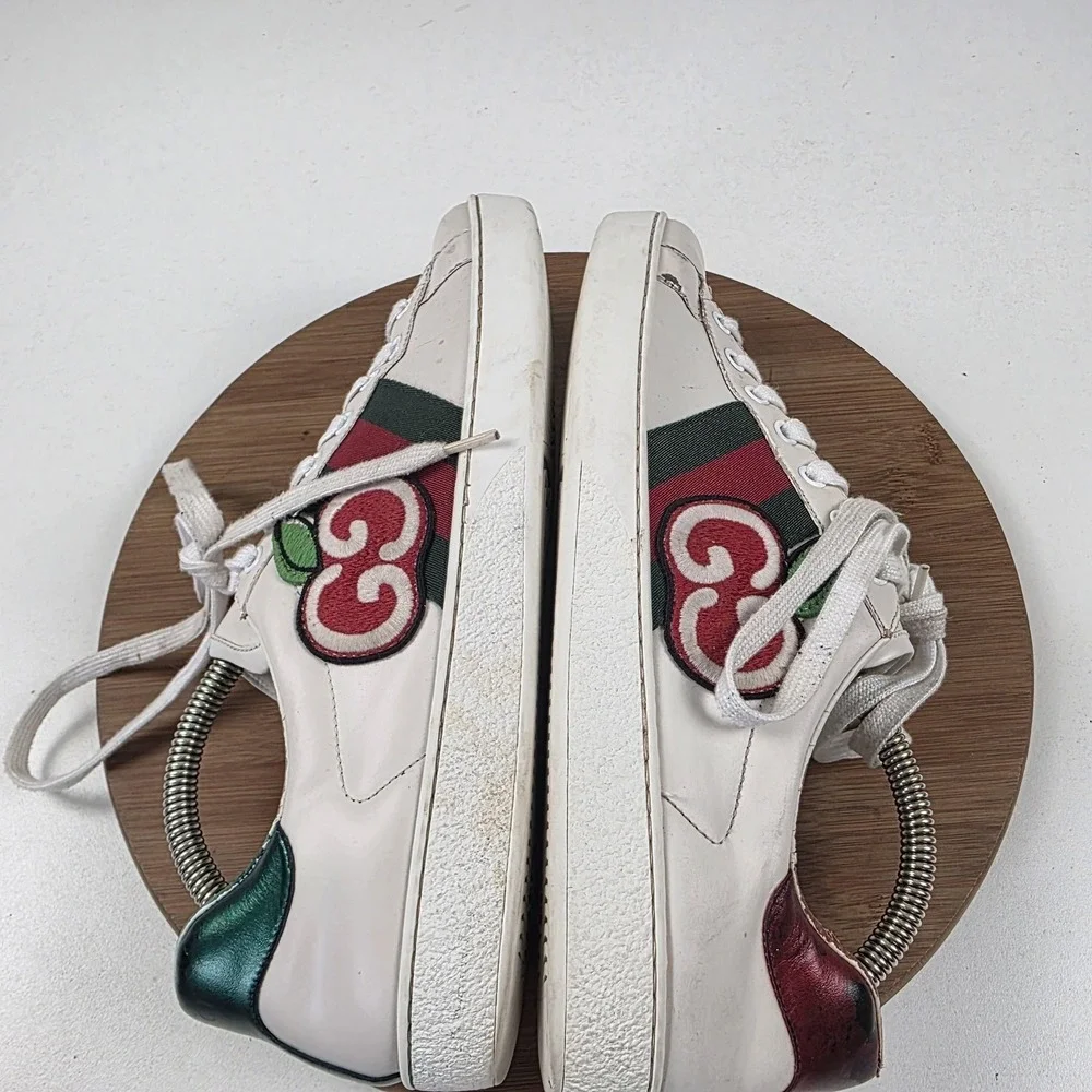 Gucci Shoes Mens Size 11 White Leather Ace GG Apple Low Top Sneakers Italy